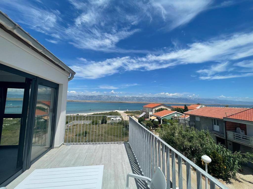 维尔Velebit View公寓 外观 照片