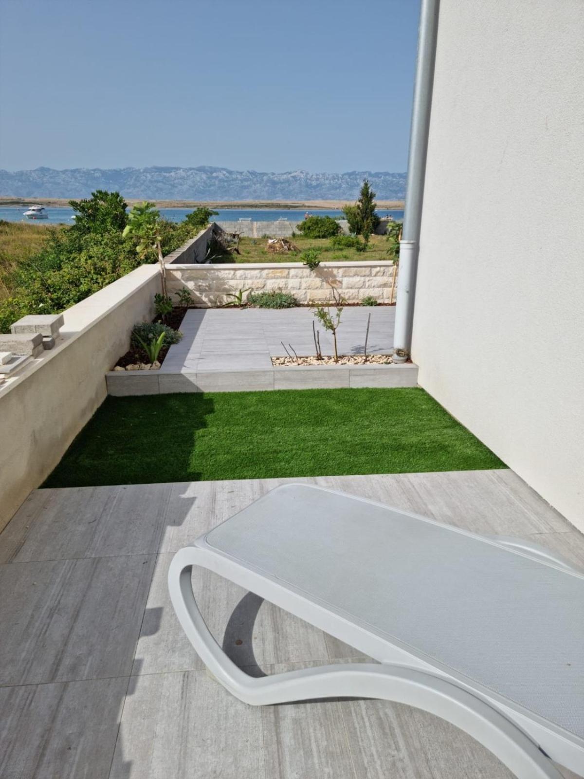 维尔Velebit View公寓 外观 照片