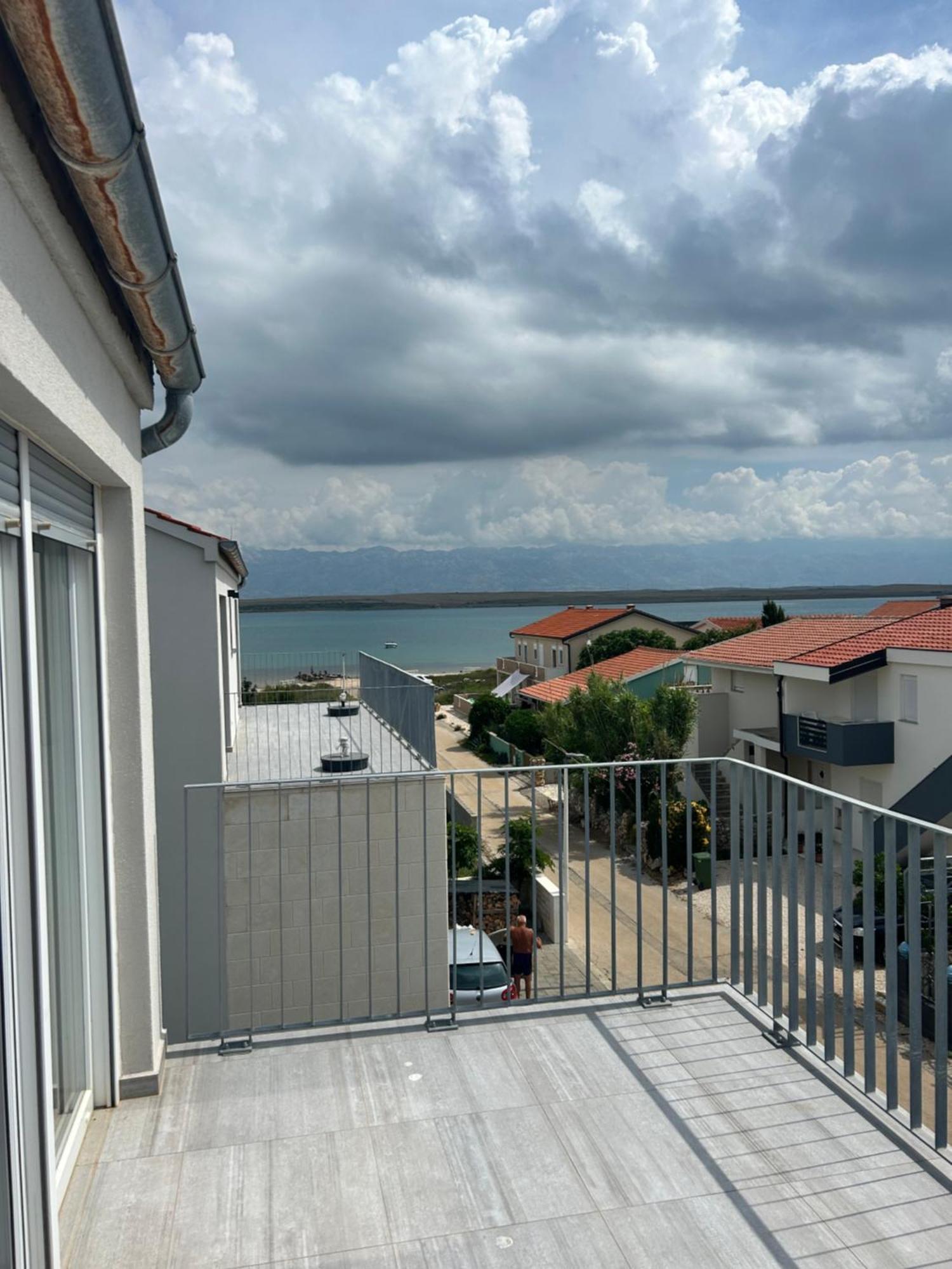 维尔Velebit View公寓 外观 照片